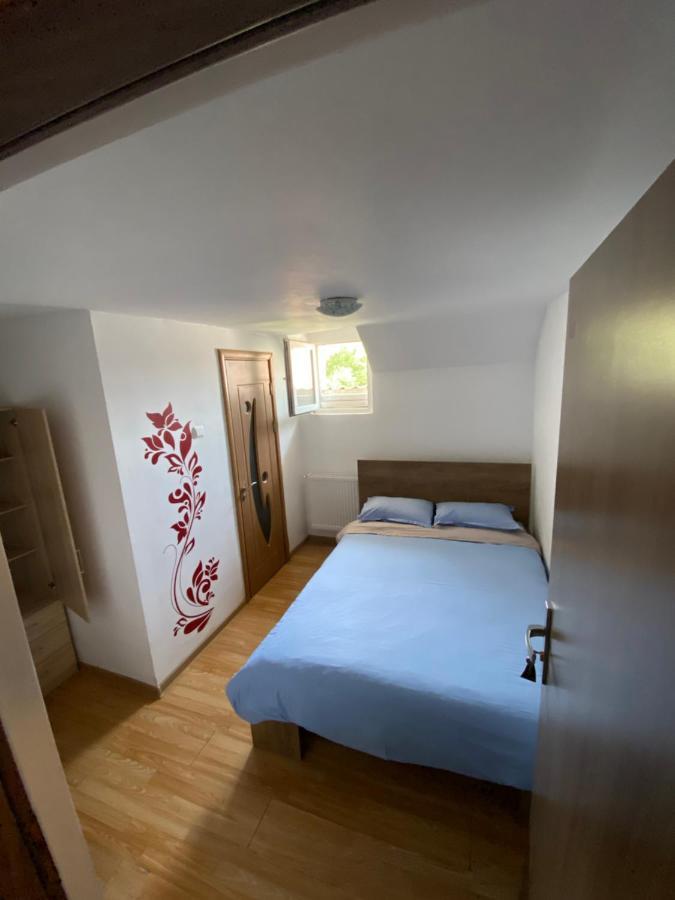 My Place - Cozy Rooms Sibiu Exteriör bild
